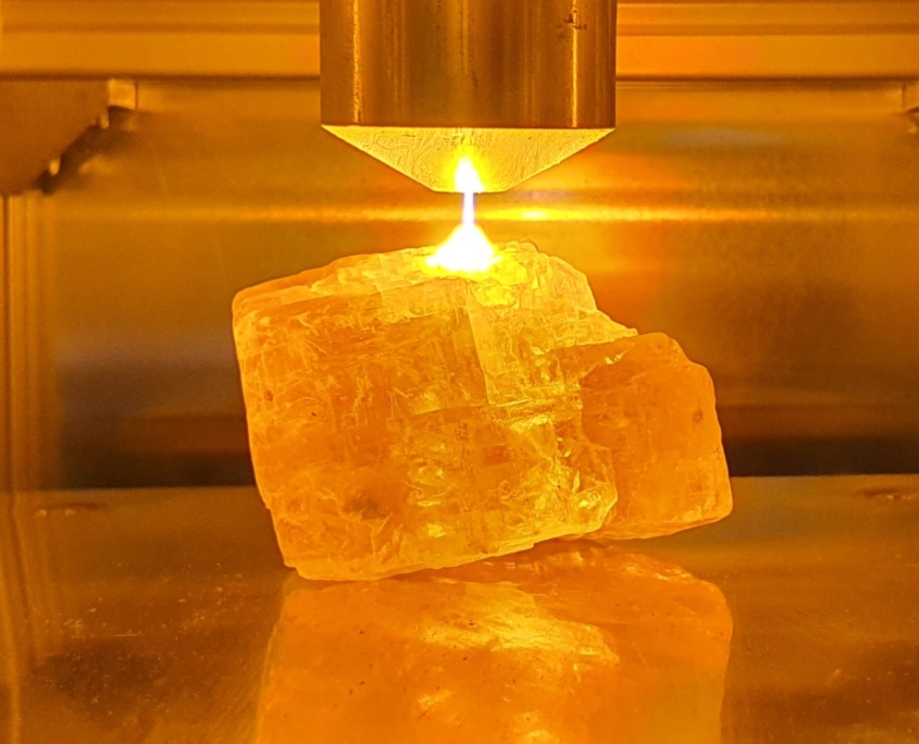 Plasma LIBS